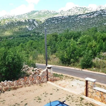 In Starigrad Near Paklenica Park Apartment *