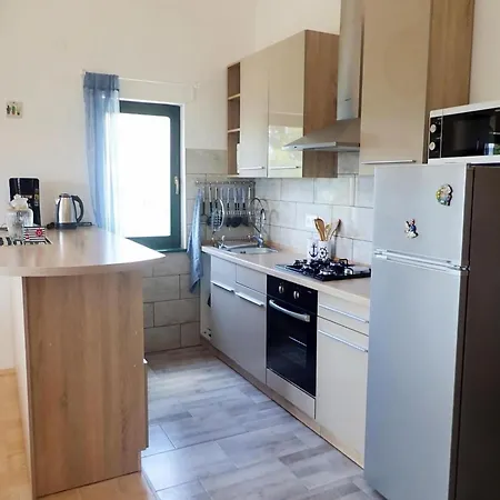 Adriana In With Seaview Apartment Seline