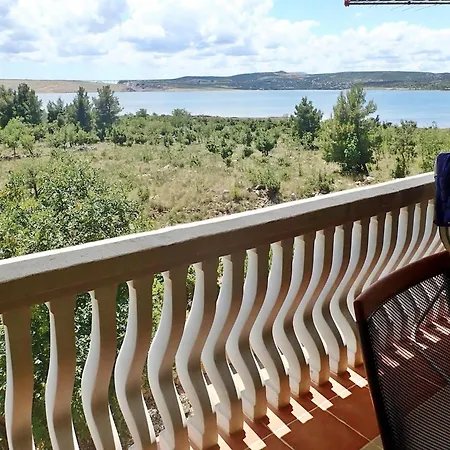 In Starigrad Near Paklenica Park * Seline