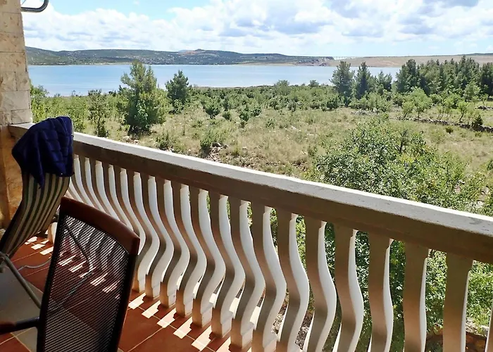 Apartment In Starigrad Near Paklenica Park
